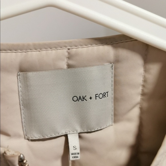 Oak + Fort Oversized Puff - Picture 2 of 2